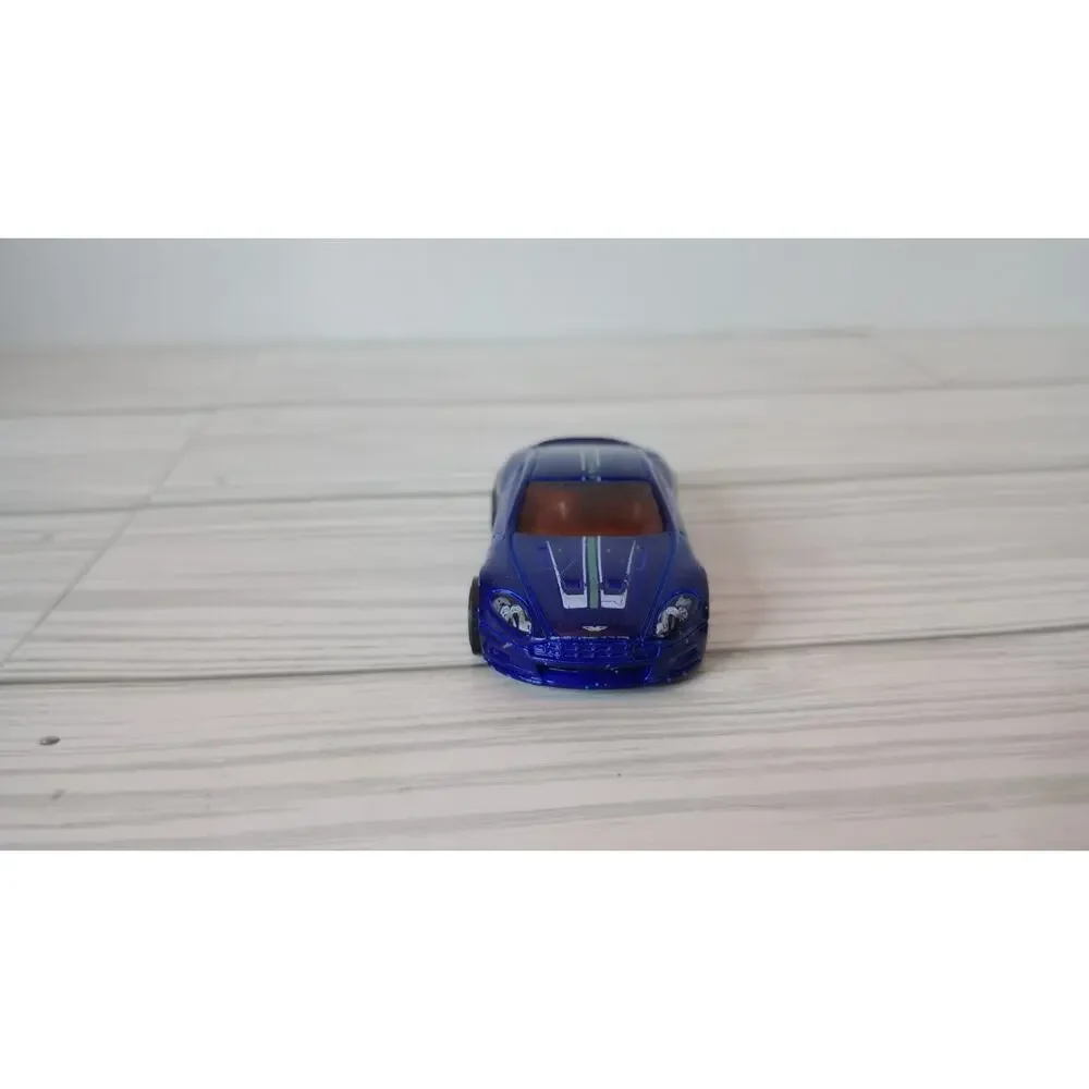 2018 Hot Wheels Loose 5 Pack Exclusive Blue Aston Martin Single Car